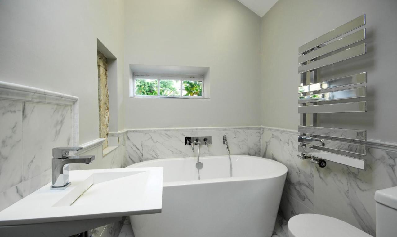 Topside House - Beautiful 7 Bedroom House With Hottub Wifi And Parking Near Bath Wells Frome 오크힐 외부 사진