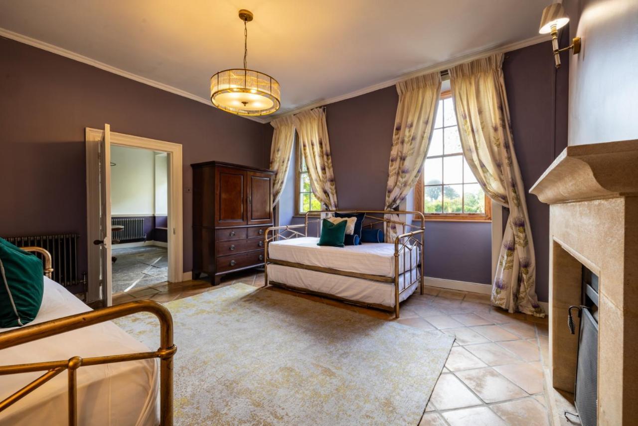 Topside House - Beautiful 7 Bedroom House With Hottub Wifi And Parking Near Bath Wells Frome 오크힐 외부 사진