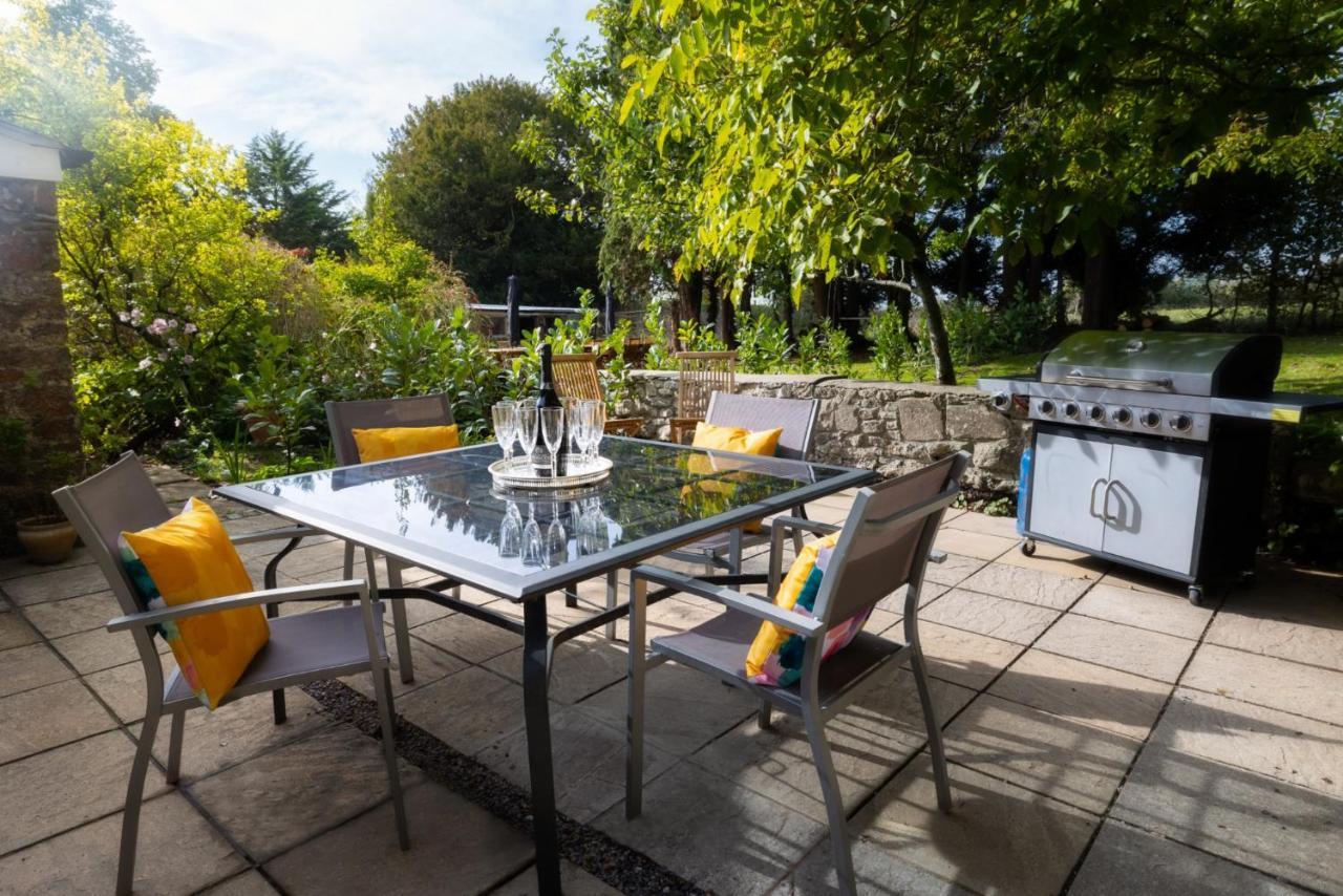 Topside House - Beautiful 7 Bedroom House With Hottub Wifi And Parking Near Bath Wells Frome 오크힐 외부 사진