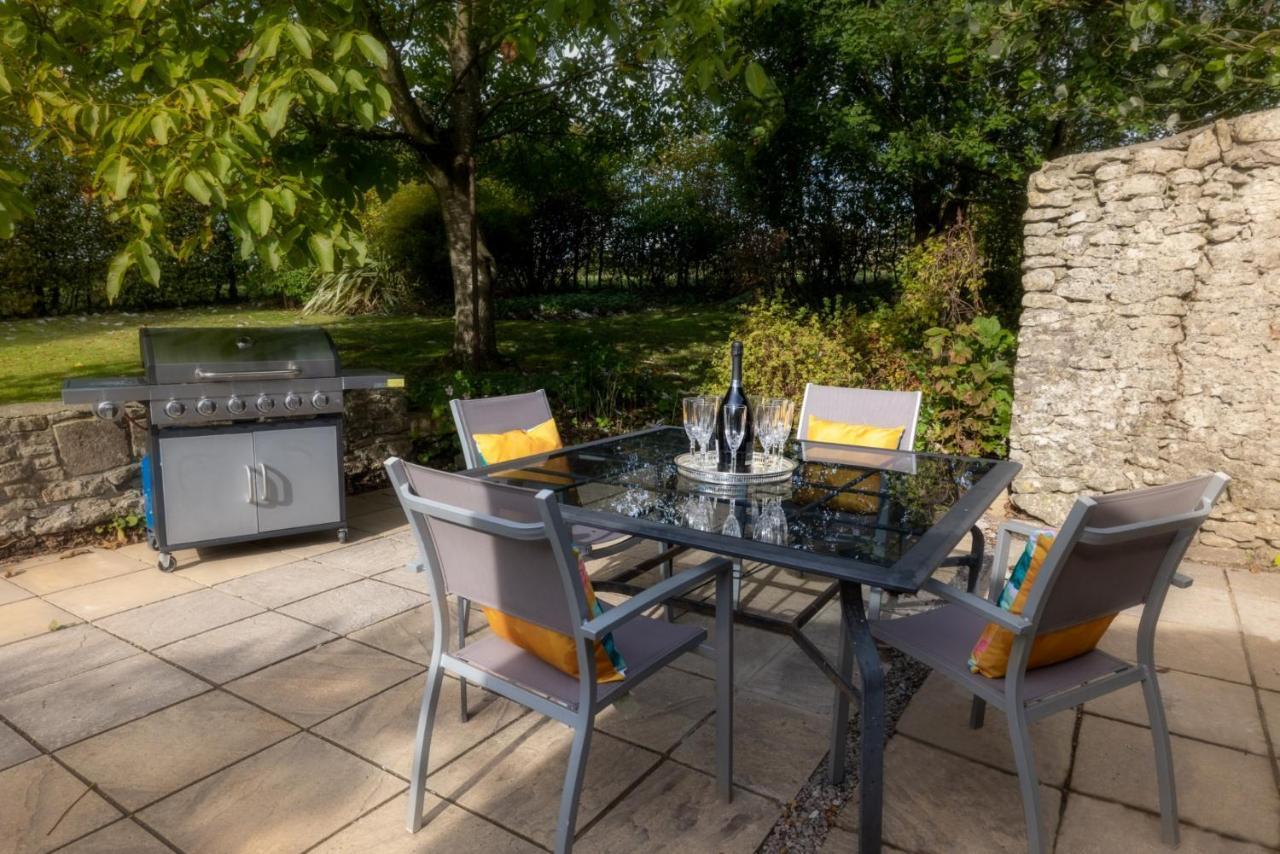 Topside House - Beautiful 7 Bedroom House With Hottub Wifi And Parking Near Bath Wells Frome 오크힐 외부 사진
